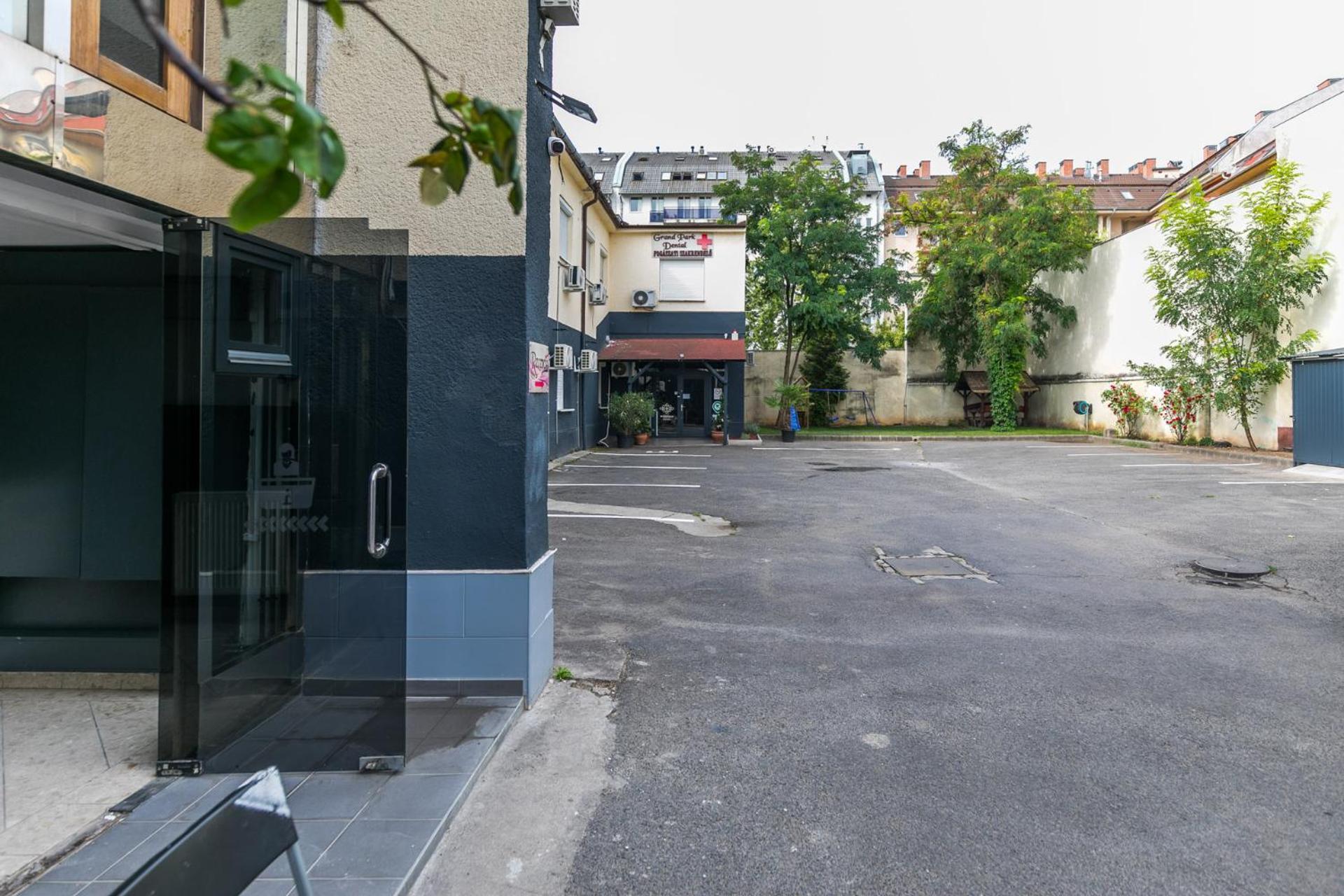 Mariposa Apartments Будапеща Екстериор снимка
