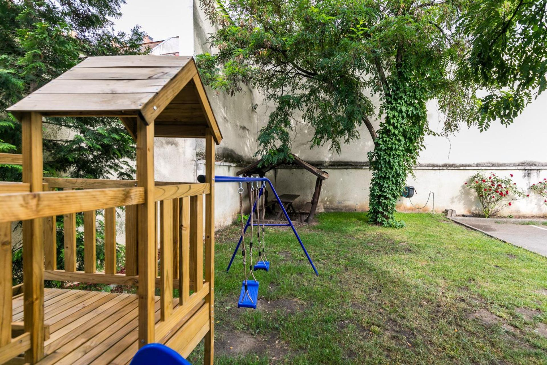 Mariposa Apartments Будапеща Екстериор снимка